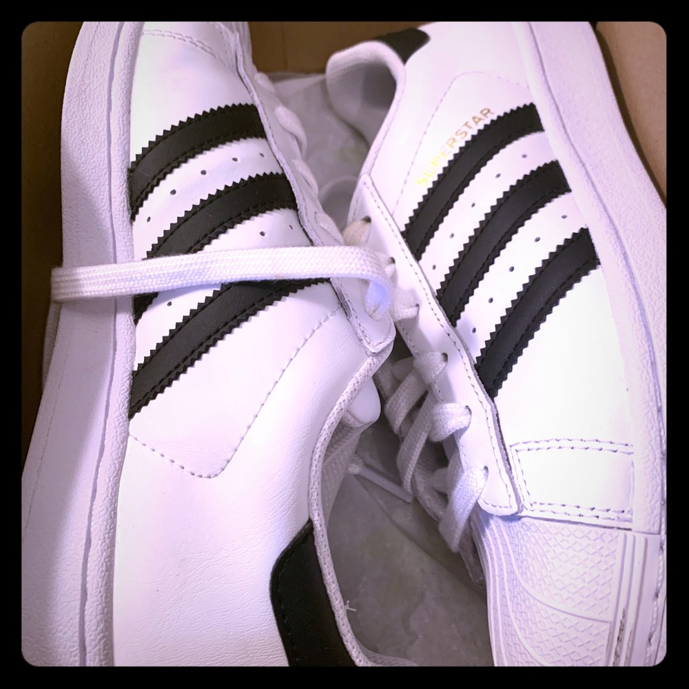 Adidas Superstar Women’s Size 5